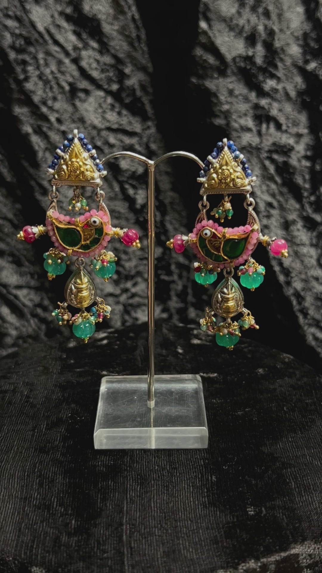 Kashvi_Handcrafted_Oxidised_Pure_Silver_Kundan_Earrings_With_Parrot_Motifs_And_Multicolor_Beads_WeaverStory_04