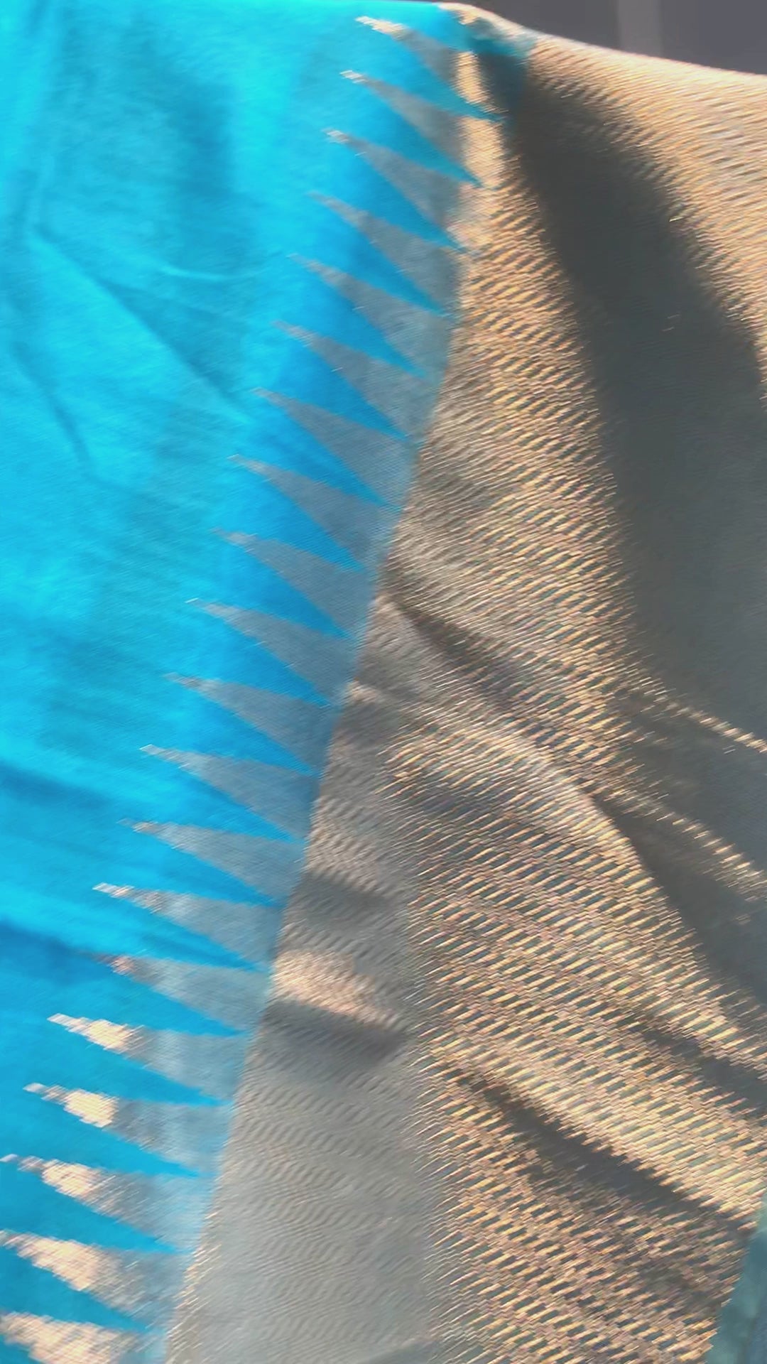 Firozi Blue Handloom Plain With Broad Temple Border Cotton Silk Chanderi Saree
