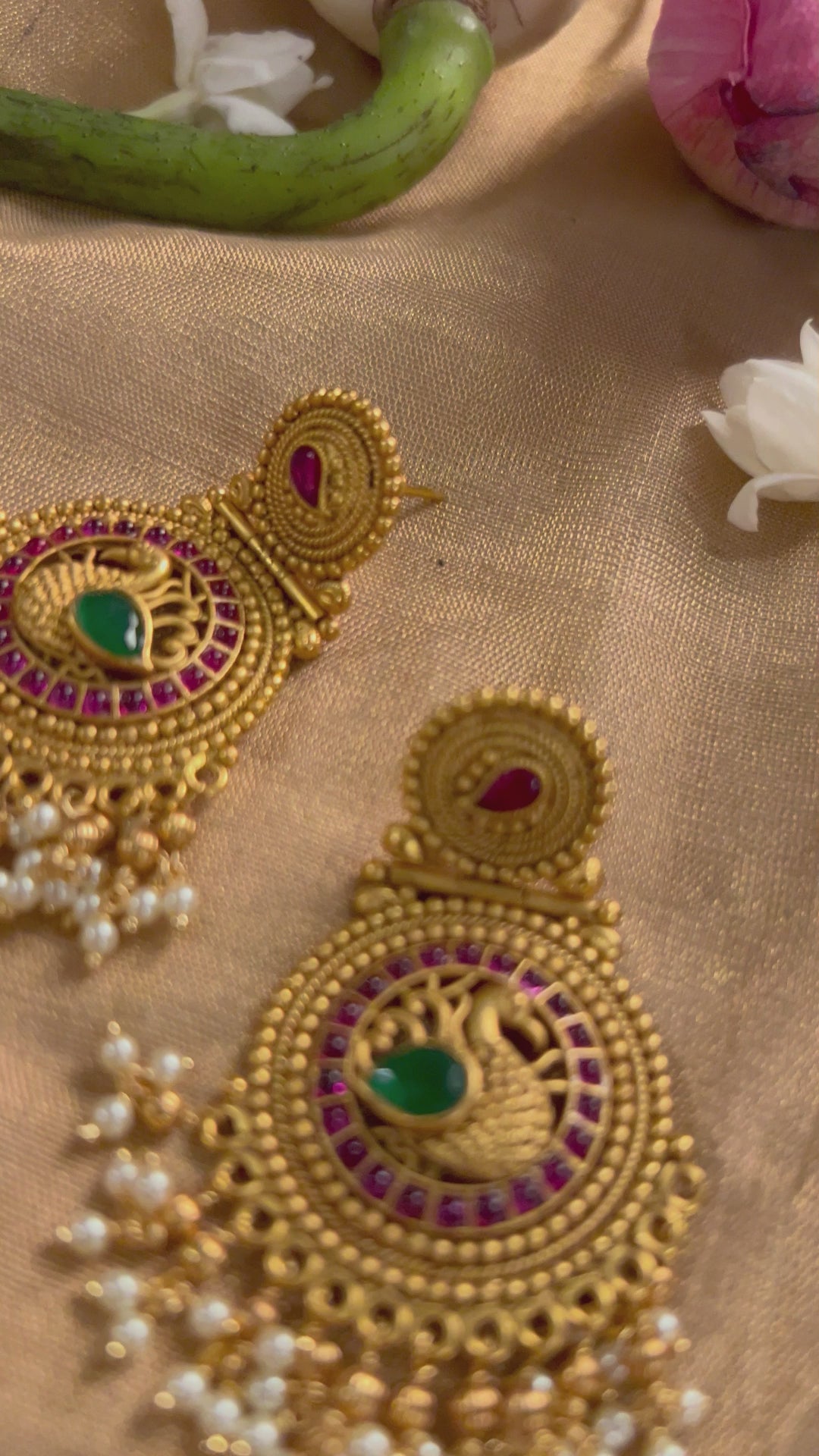 Gavin Handcrafted Earrings With Pearls With Peacock Motifs