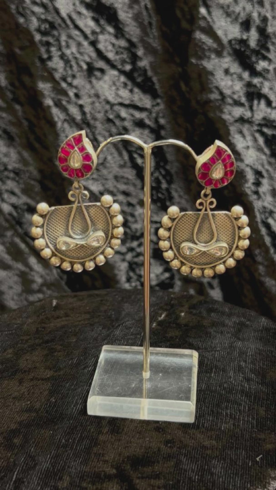 Siddharth_Handcrafted_Oxidised_Pure_Silver_Earrings_With_Kundan_WeaverStory_04