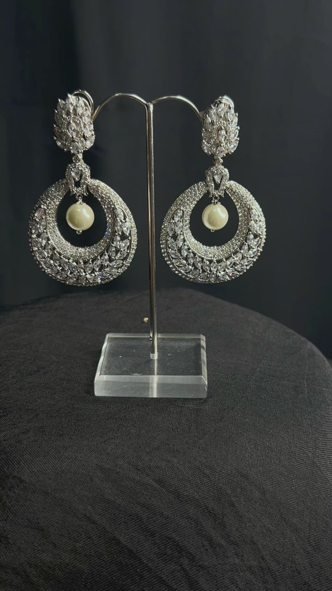 Dani_Handcrafted_Earrings_With_Semi_Precious_Stones_WeaverStory_04