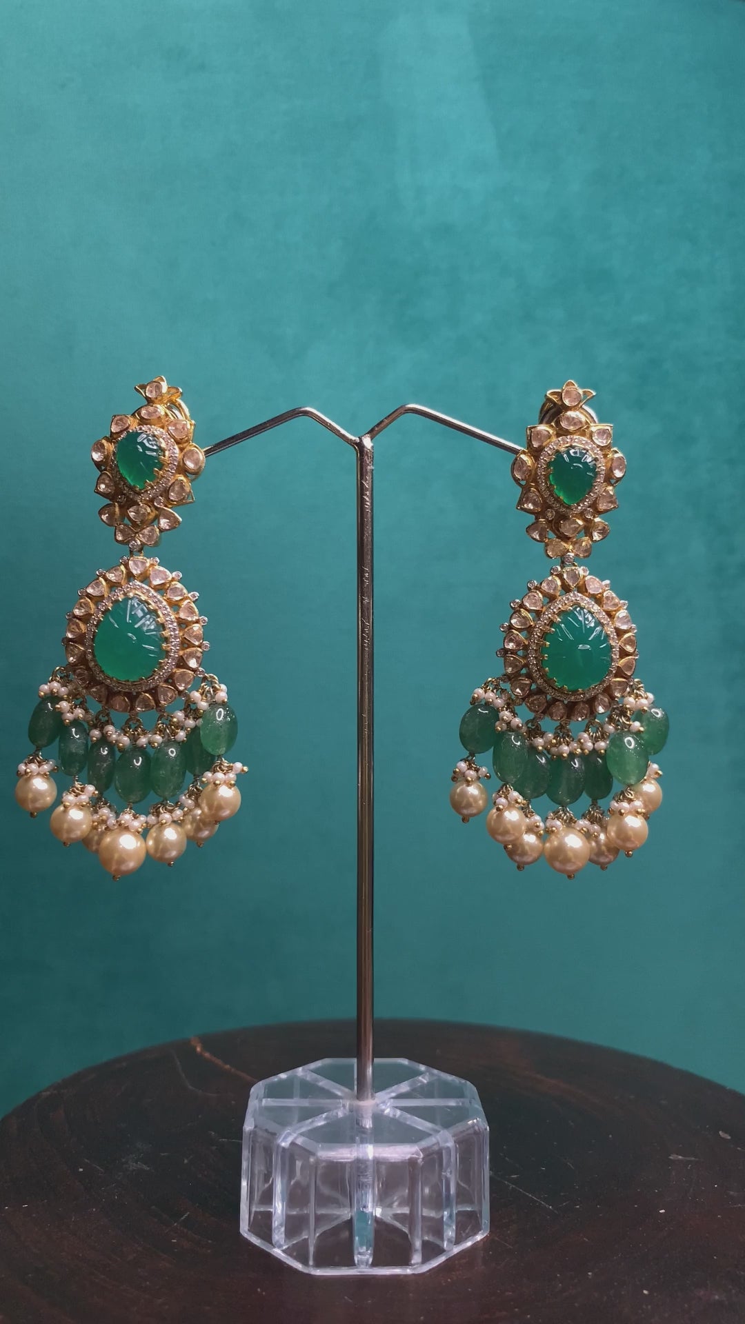 Methra Handcrafted Pure Silver Earrings With Emeralds