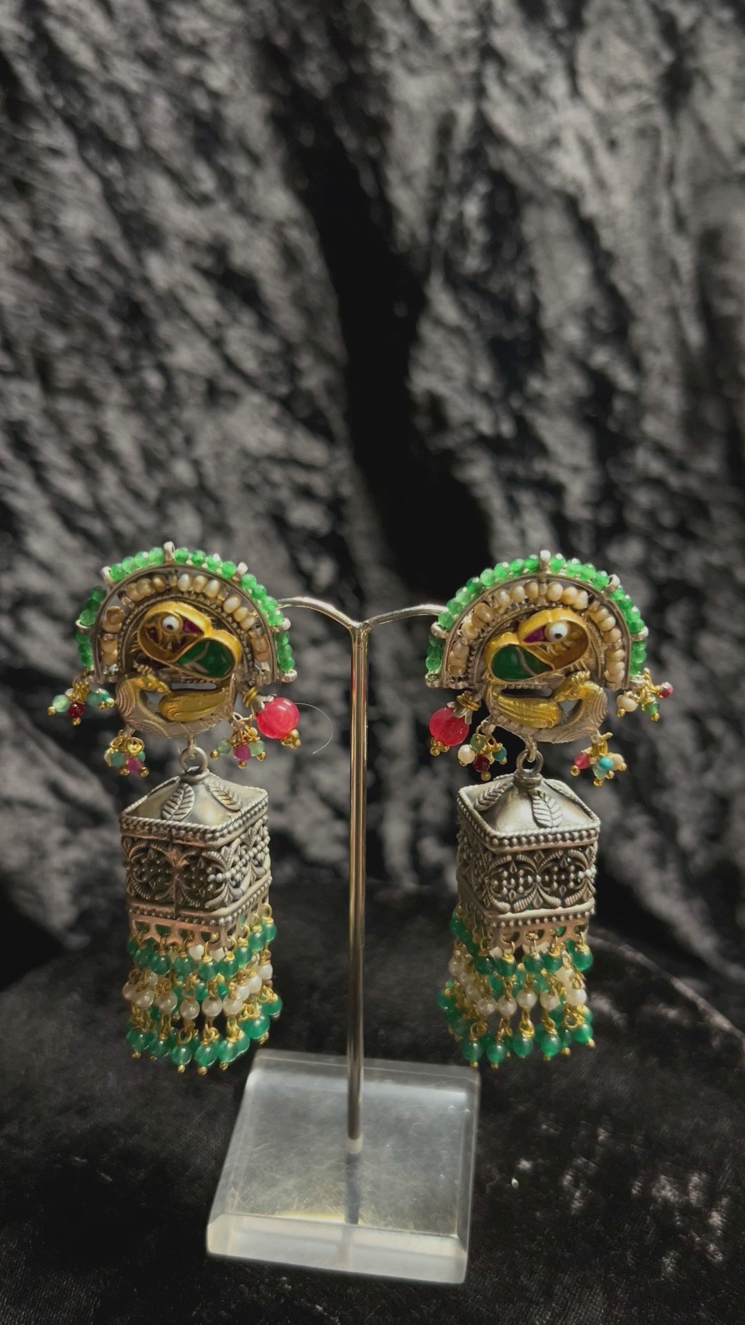 Vinay_Handcrafted_Oxidised_Pure_Silver_Kundan_Earrings_With_Peacock_Motif_WeaverStory_04