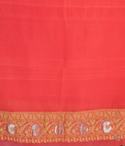 Handwoven_Banarasi_Gorgette_Kadhwa_Booti_Saree_WeaverStory_05