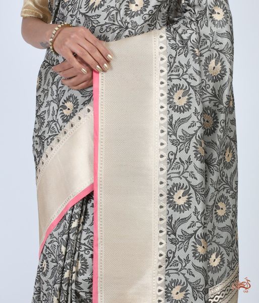 Handloom_Banarasi_Tanchoi_Saree_WeaverStory_04