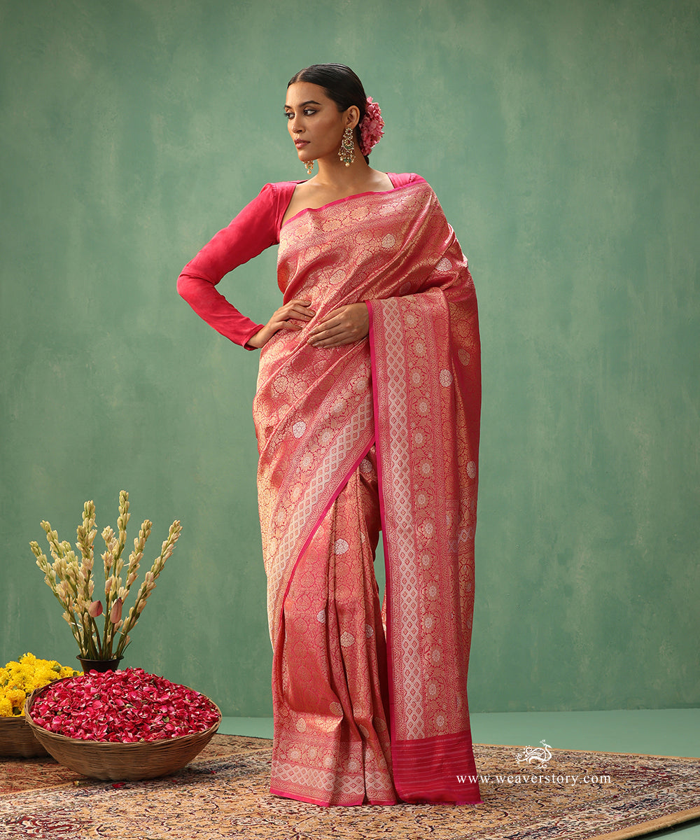 Pink-Handloom-Pure-Katan-Silk-Kimkhab-Banarasi-Saree-With-Diamond-Shape-Border_WeaverStory_02