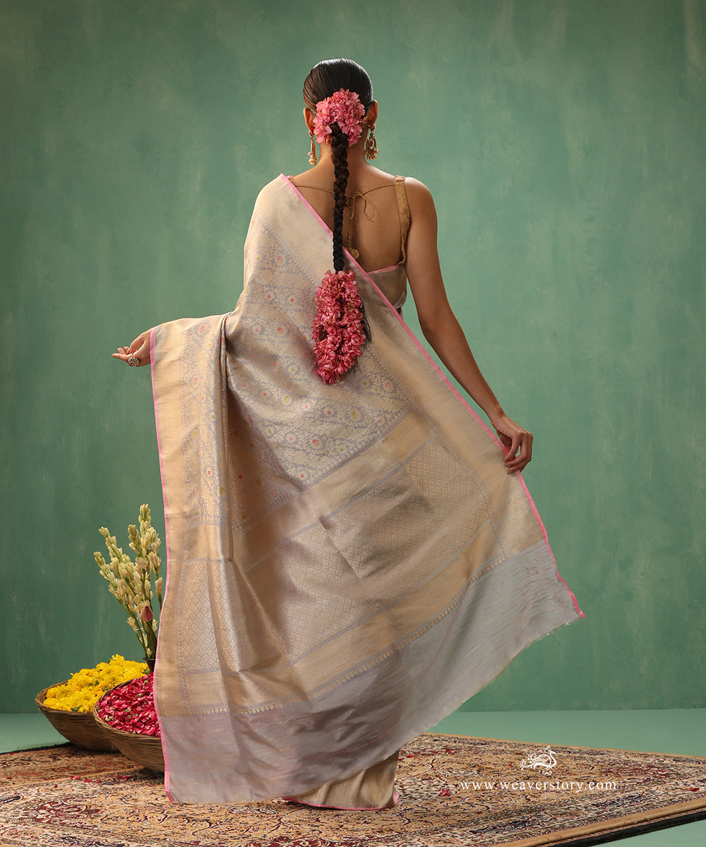 Handloom-Grey-Pure-Katan-Silk-Kimkhab-Banarasi-Saree-With-Pink-Selvedge-And-Diagonal-Meena_WeaverStory_03