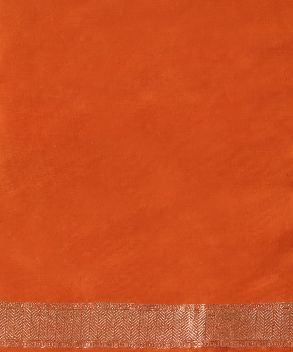 Orange-Handloom-Pure-Katan-Silk-Banarasi-Saree-With-Small-Paisley-And-Konia_WeaverStory_05