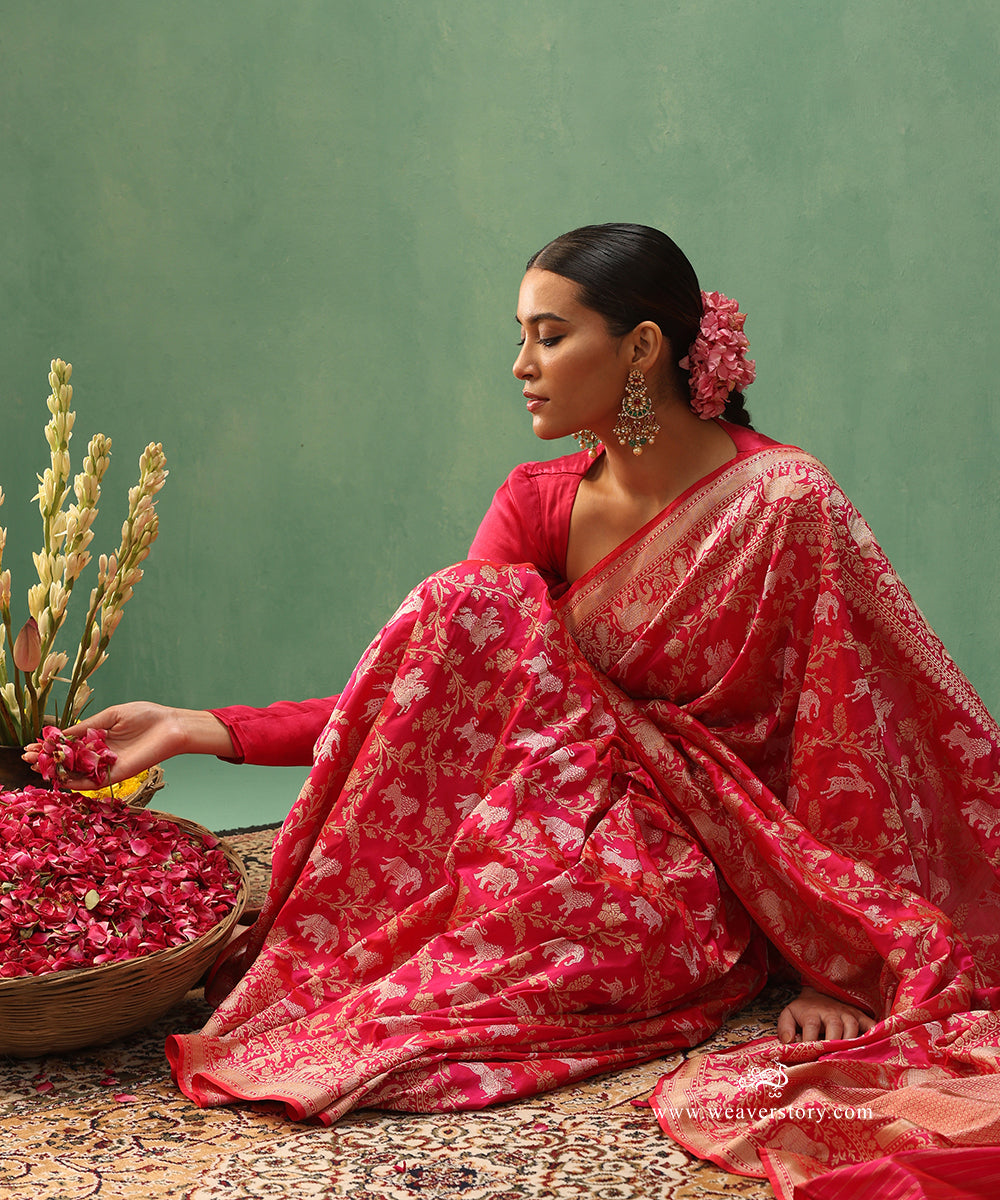 Handloom-Pink-Pure-Katan-Silk-Shikargah-Banarasi-Saree-With-Gold-And-Silver-Jaal_WeaverStory_01