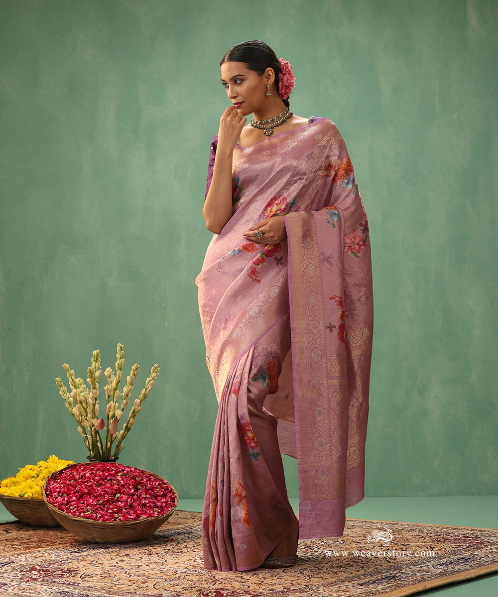 Lavender-Handloom-Pure-Katan-Silk-Kimkhab-Banarasi-Saree-With-Digital-Floral-Print_WeaverStory_02