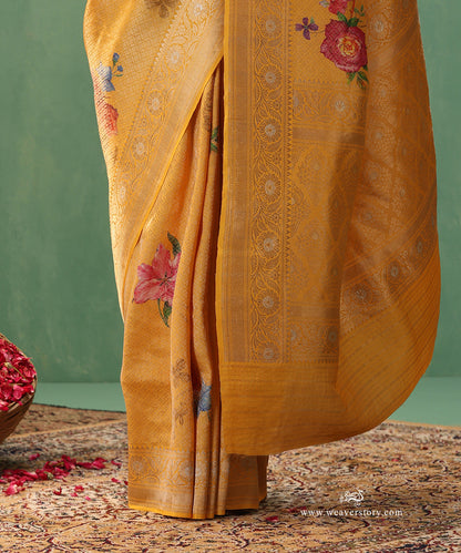 Mustard-Handloom-Pure-Katan-Silk-Kimkhab-Banarasi-Saree-With-Digital-Floral-Print_WeaverStory_04