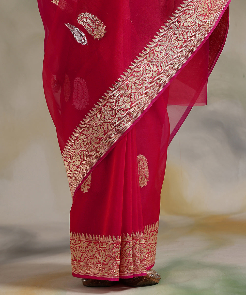 Fuchsia Pink Dual Tone Handloom Pure Kora Silk Banarasi Saree With Booti