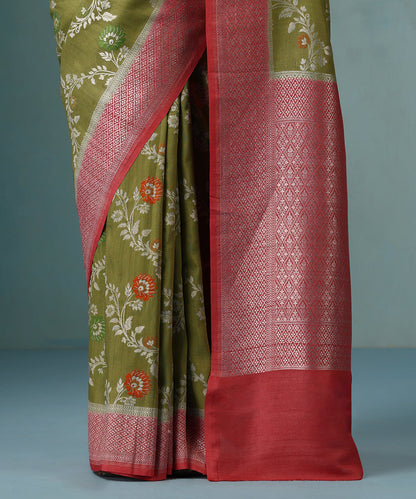 Heena_Green_And_Coral_Pink_Handloom_Pure_Tussar_Georgette_Banarasi_Saree_With_Multi_Colour_Meenakari_WeaverStory_04