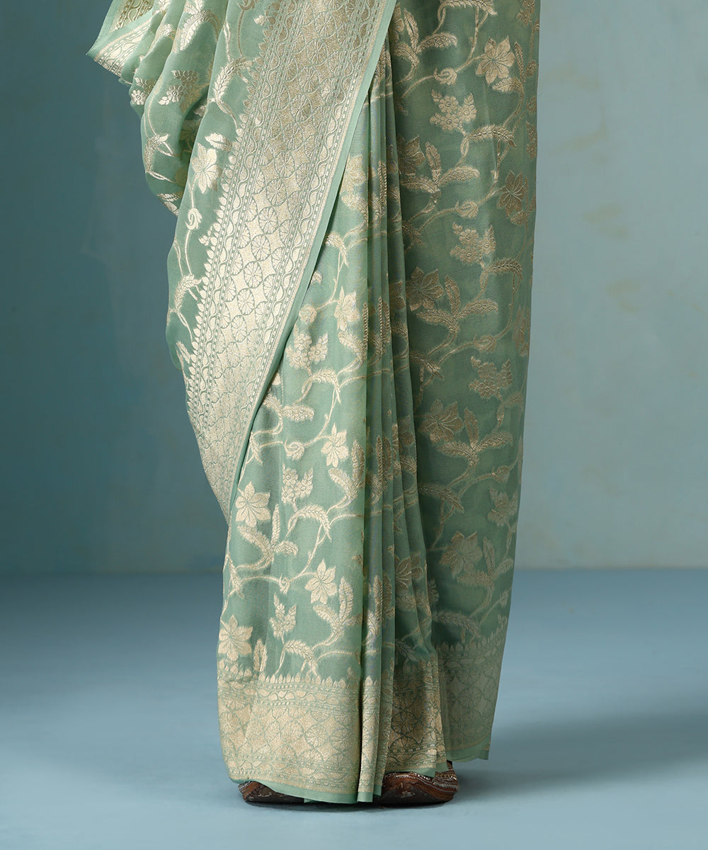 Powder_Blue_Handloom_Pure_Georgette_Banarasi_Saree_With_Allover_Cutwork_Floral_Jaal_WeaverStory_04