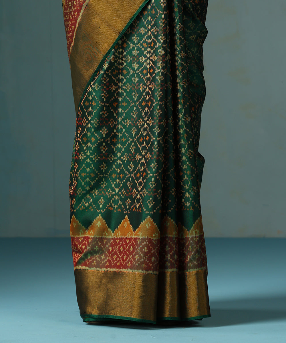 Handloom_Geen_Pure_Mulberry_Silk_Ikat_Patola_Saree_With_Gold_Zari_Border_WeaverStory_04