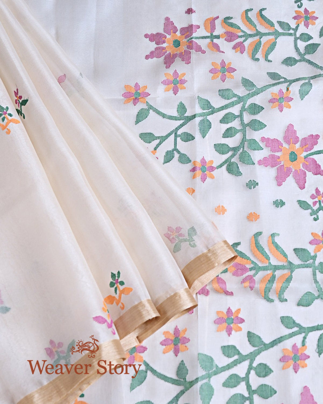 Handwoven_Offwhite_Silk_Muslin_Jamdani_Saree_with_Heavy_Pallla_WeaverStory_01