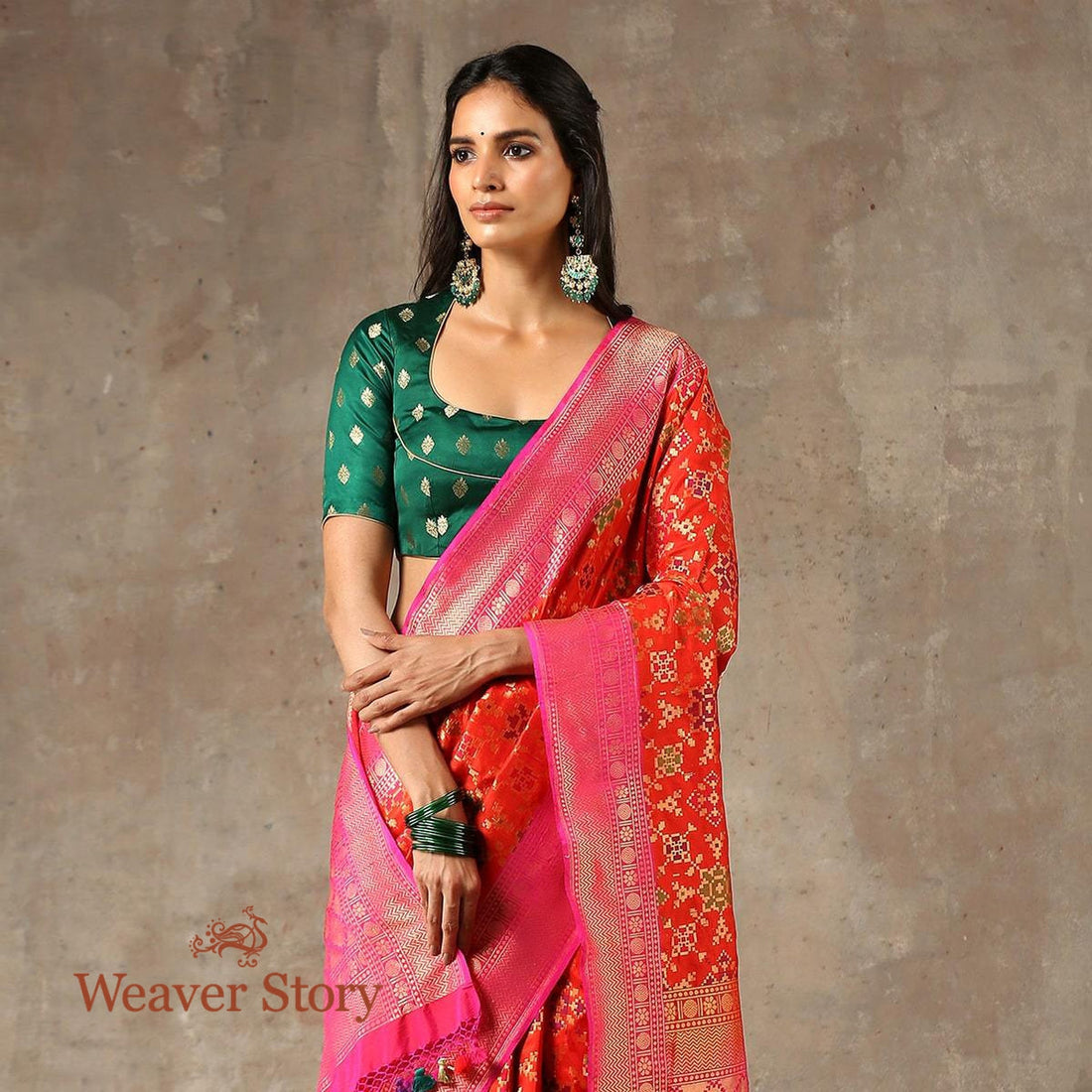 Handwoven_Orange_Banarasi_Patola_Saree_with_Pink_Contrast_Border_and_Pallu_WeaverStory_01