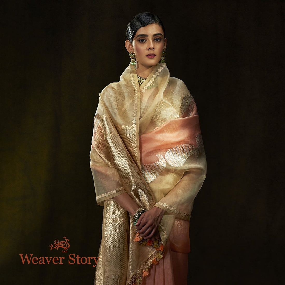 Handwoven_Peach_&_Beige_Kora_Silk_Banarasi_with_Kadhwa_Booti_WeaverStory_01