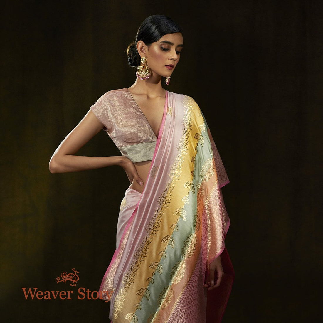 Handwoven_Pink_Peach_Rangkaat_Banarasi_with_Kadhwa_Boota_WeaverStory_01