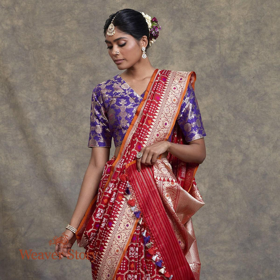 Handwoven_Red_Meenakari_Jangla_Saree_-_Master_Weaver_WeaverStory_01