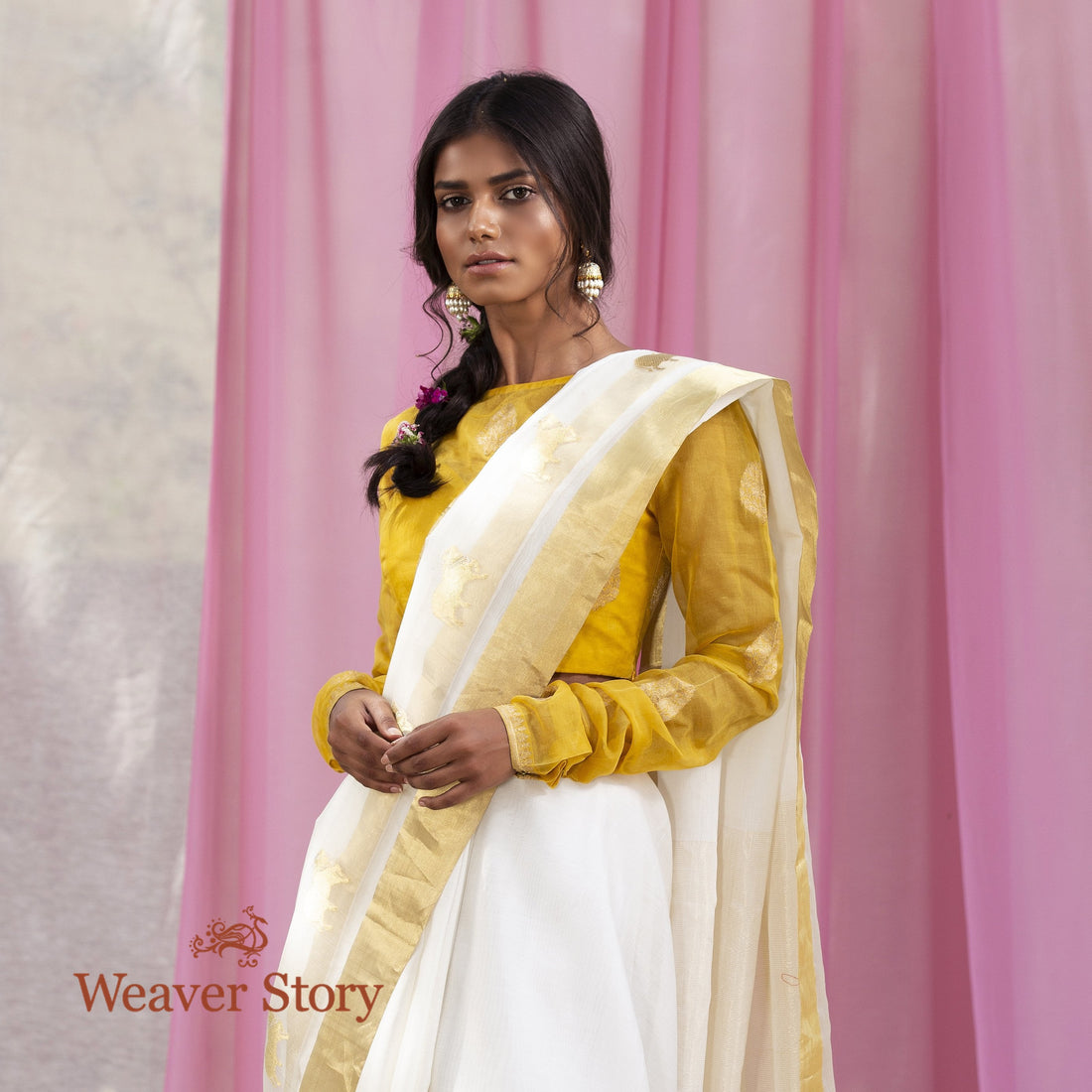 Handwoven_White_Mercerised_Cotton_Chanderi_Saree_with_Zari_Motifs_WeaverStory_01