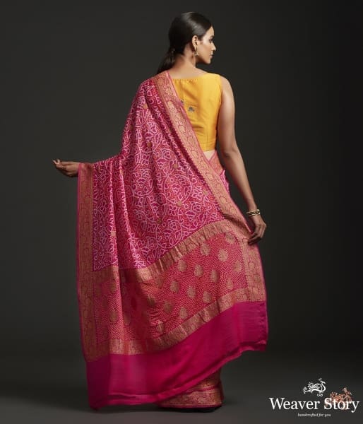 Handwoven_Banarasi_Bandhej_Saree_in_Pink_color_WeaverStory_04