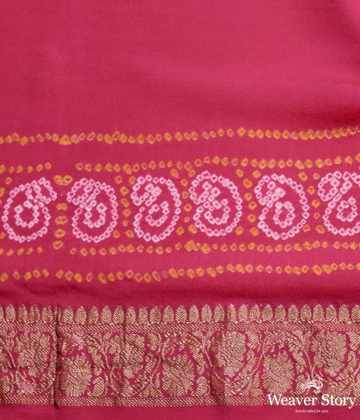 Handwoven_Banarasi_Bandhej_Saree_in_Pink_color_WeaverStory_05