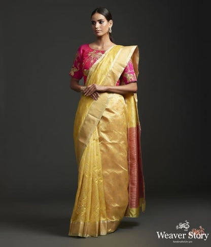 Yellow_silk_jangla_with_contrast_pallu_blouse_WeaverStory_02