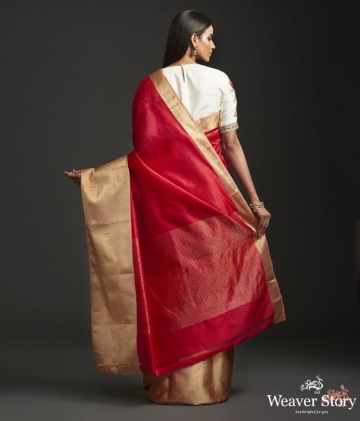 Handwoven_Red_plain_silk_saree_with_heavy_gold_border_WeaverStory_03