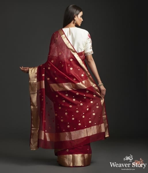 Mahroon_asharfi_booti_saree_with_heavy_gold_border_WeaverStory_03