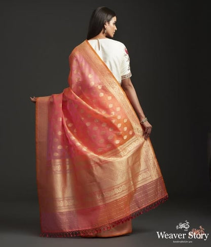 Handwoven_Banarasi_Kora_silk_saree_in_dual_tone_Orange_and_Peach_WeaverStory_03