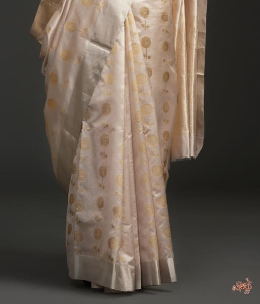 Oyster_pink_Floral_motif_Saree_with_gold_and_silver_work_WeaverStory_04