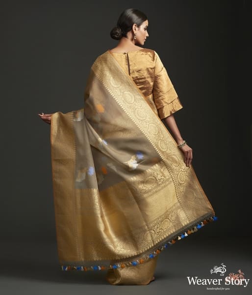 Handwoven_Banarasi_Kora_silk_saree_in_Taupe_color_WeaverStory_03