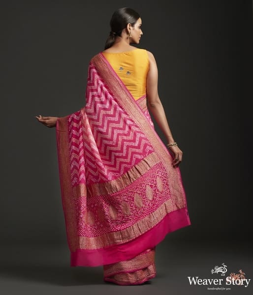 Handwoven_Banarasi_georgette_saree_with_rye_bandhej_WeaverStory_04