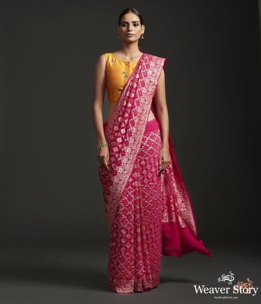 Handwoven_Banarasi_Bandhej_Saree_in_pink_WeaverStory_02