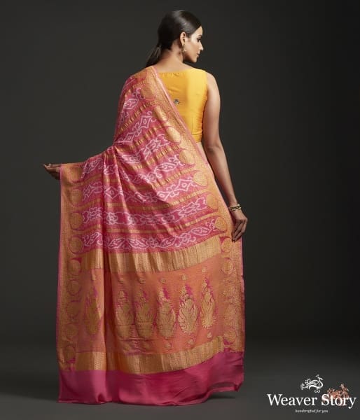 Handwoven_Banarasi_Bandhej_Saree_in_peach_WeaverStory_04