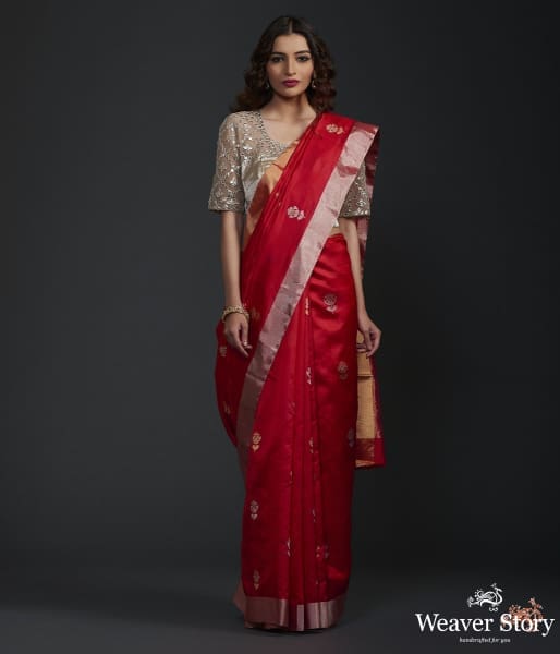 Handwoven_chanderi_silk_saree_in_bright_red_color_with_gold_silver_motifs_WeaverStory_02