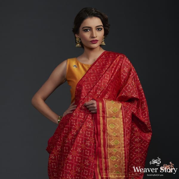 Red_single_ikat_patola_saree_with_tissue_border_WeaverStory_01