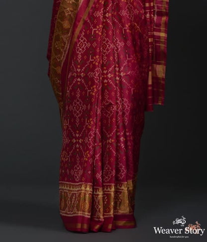 Red_and_pink_dual_tone_single_ikat_patola_saree_with_tissue_border_WeaverStory_04