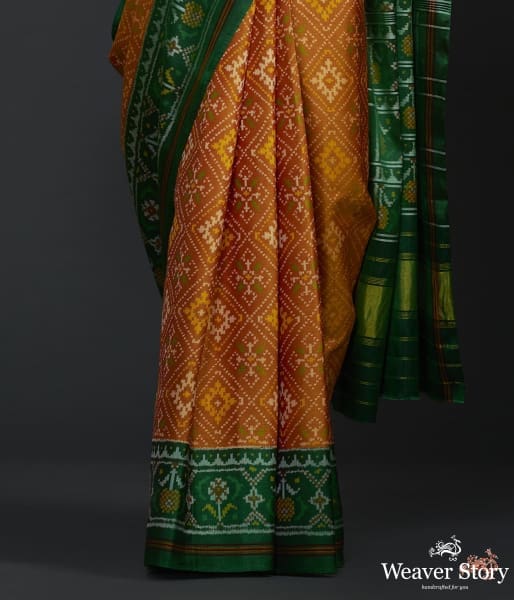 Pure_silk_Gujarat_Patola_saree_in_Yellow_and_green_WeaverStory_04