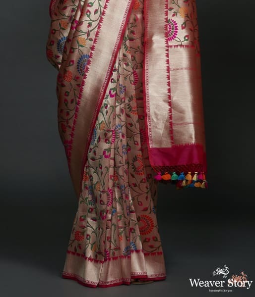 Handwoven_Banarasi_kimkhab_saree_with_intricate_meenakari_WeaverStory_04