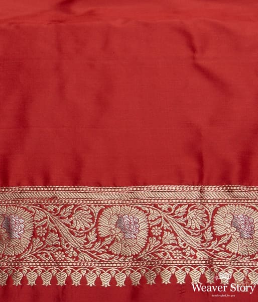 Red_kadhwa_booti_saree_with_gold_and_silver_zari_WeaverStory_05