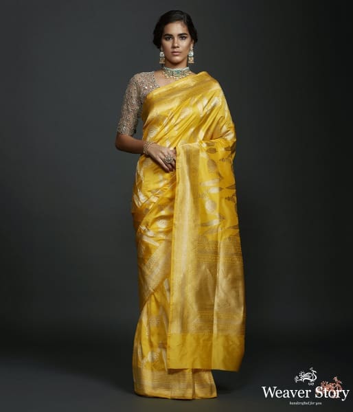 Yellow_kadhwa_jangla_with_intricate_floral_jaal_WeaverStory_02