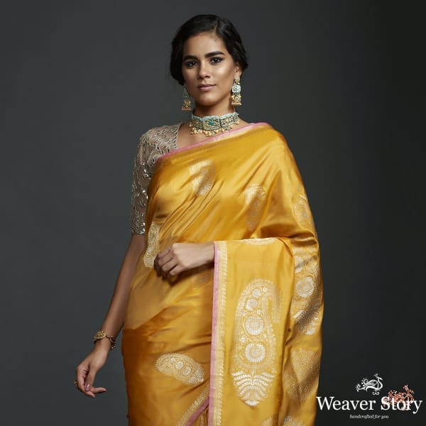 Mustard_kadhwa_banarasi_saree_with_kairi_boota_WeaverStory_01