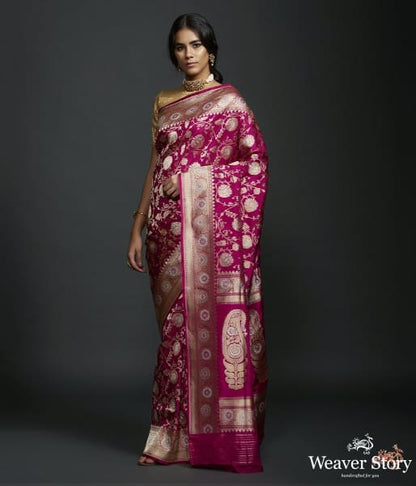 Dark_Pink_Dual_tone_sona_rupa_kadhwa_jangla_with_intricate_floral_jaal_WeaverStory_02