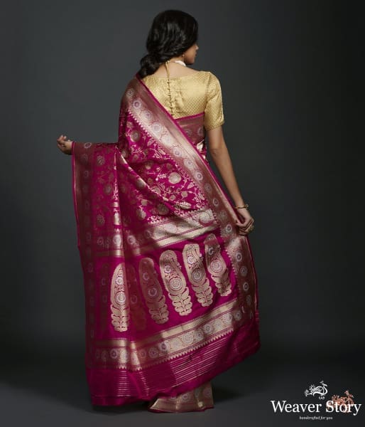 Dark_Pink_Dual_tone_sona_rupa_kadhwa_jangla_with_intricate_floral_jaal_WeaverStory_03