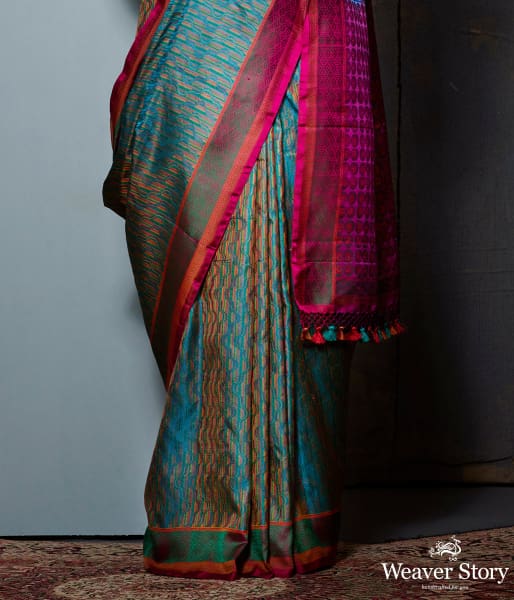 Turquoise_blue_and_wine_Jamawar_saree_WeaverStory_04