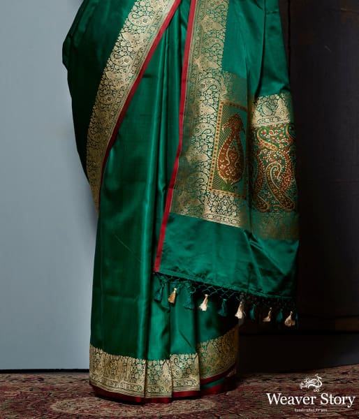 Green_and_gold_pure_valkalam_saree_with_meenakari_border_and_paisley_pallu_WeaverStory_04