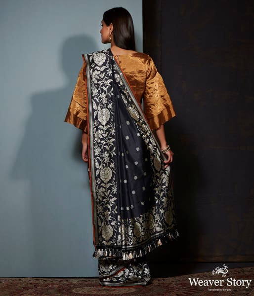 Handwoven_Banarasi_saree_with_beautiful_roses_woven_in_the_parsi_gara_style_WeaverStory_03