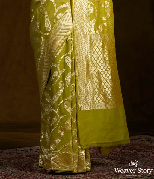 Henna_Green_Handwoven_Banarasi_munga_silk_jangla_WeaverStory_04